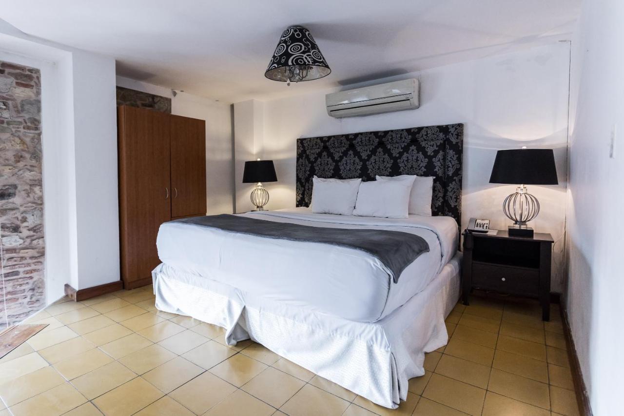 Casa Antigua Hotel-kitchen-roofbar 3*