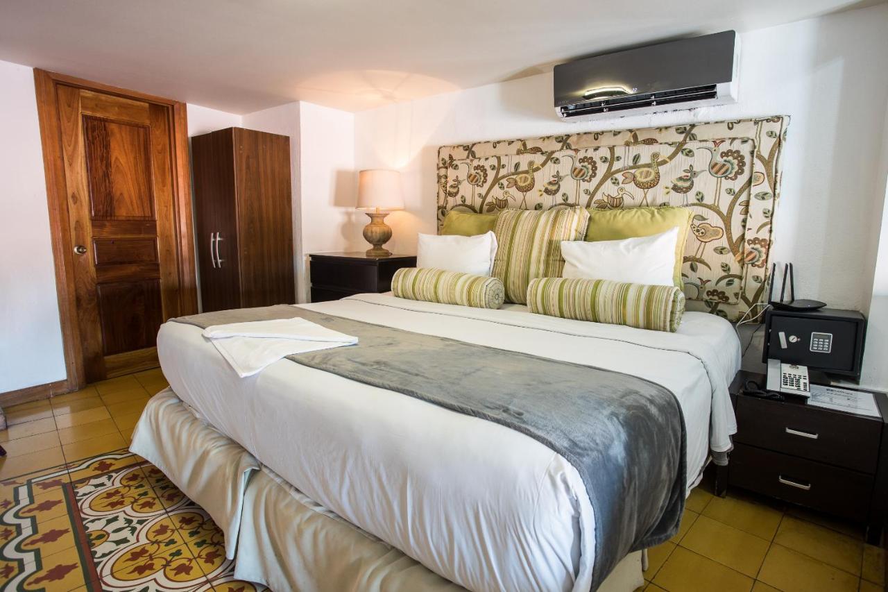 Casa Antigua Hotel-kitchen-roofbar Hotel 3*
